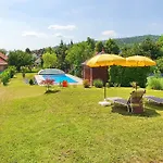 No 68 House Tuende With Covered Swimming Pool بيت للعطل
