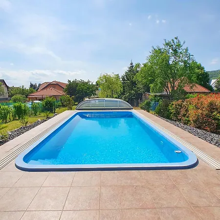 No 68 House Tuende With Covered Swimming Pool Prázdninový dům